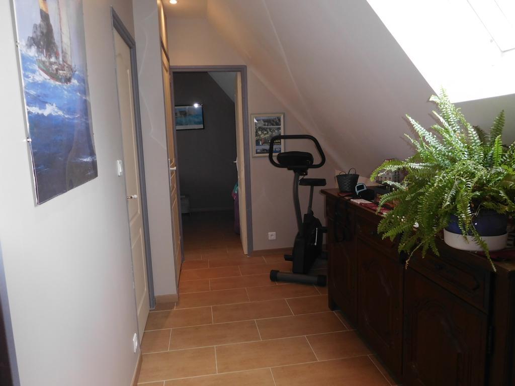 Les Gites De Kerroyal Garlan Bagian luar foto